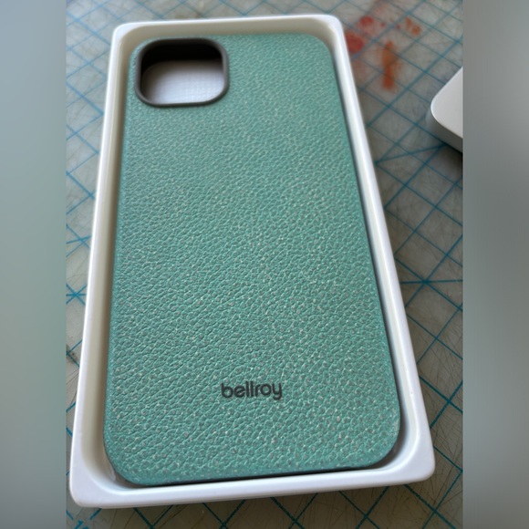 Bellroy iPhone 13 case - Picture 2 of 4